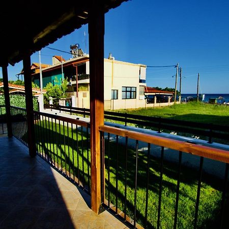 Enalio Beach House Nea Kallikrateia Exterior foto